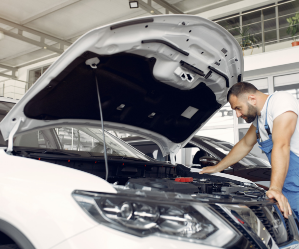 Signs Your Range Rover Needs Maintenance