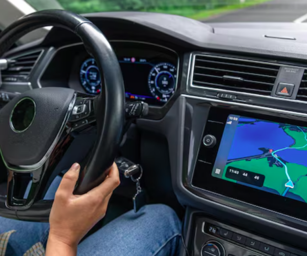 The Modern Advantages of Integrating an Infotainment System in Your Vehicle