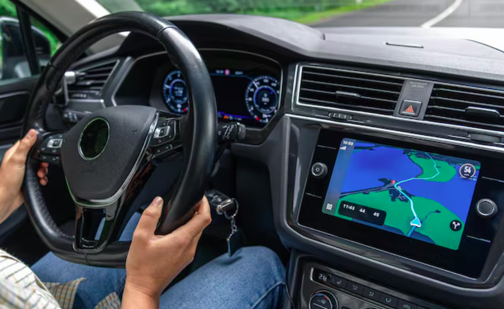 The Modern Advantages of Integrating an Infotainment System in Your Vehicle